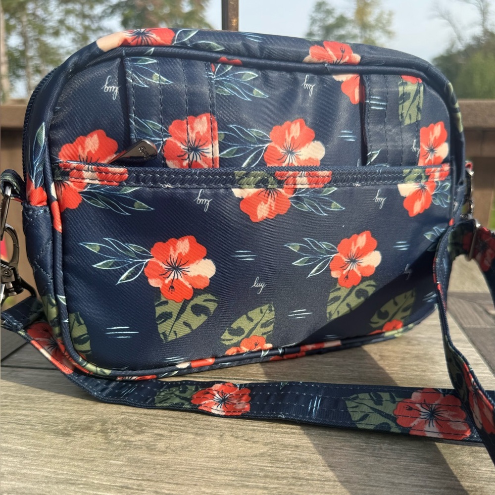 EUC! Lug Floral Crossbody Bag - Navy and Red Many Pockets Travel - Picture 4 of 11